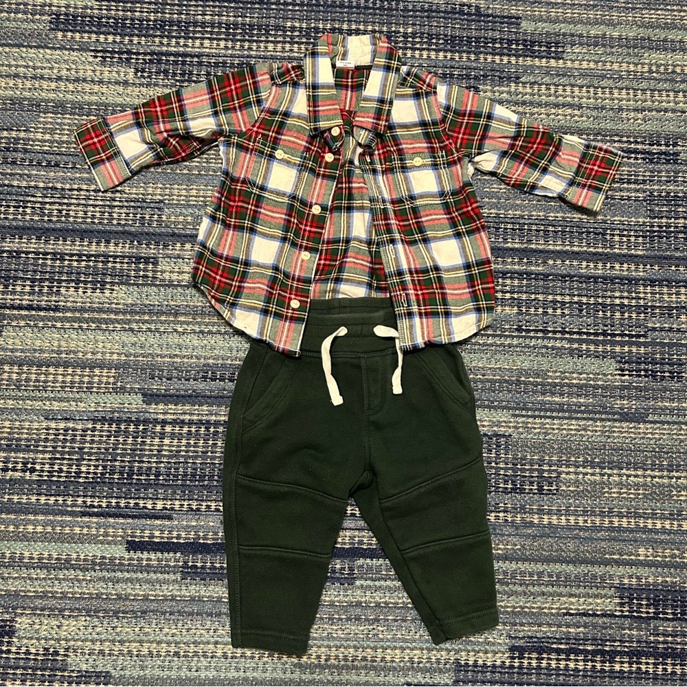 Baby GAP Multicolor Plaid Shirt and Green Pants Set - 6-12 months